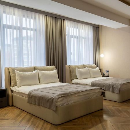 Five Hotel Bishkek Bagian luar foto