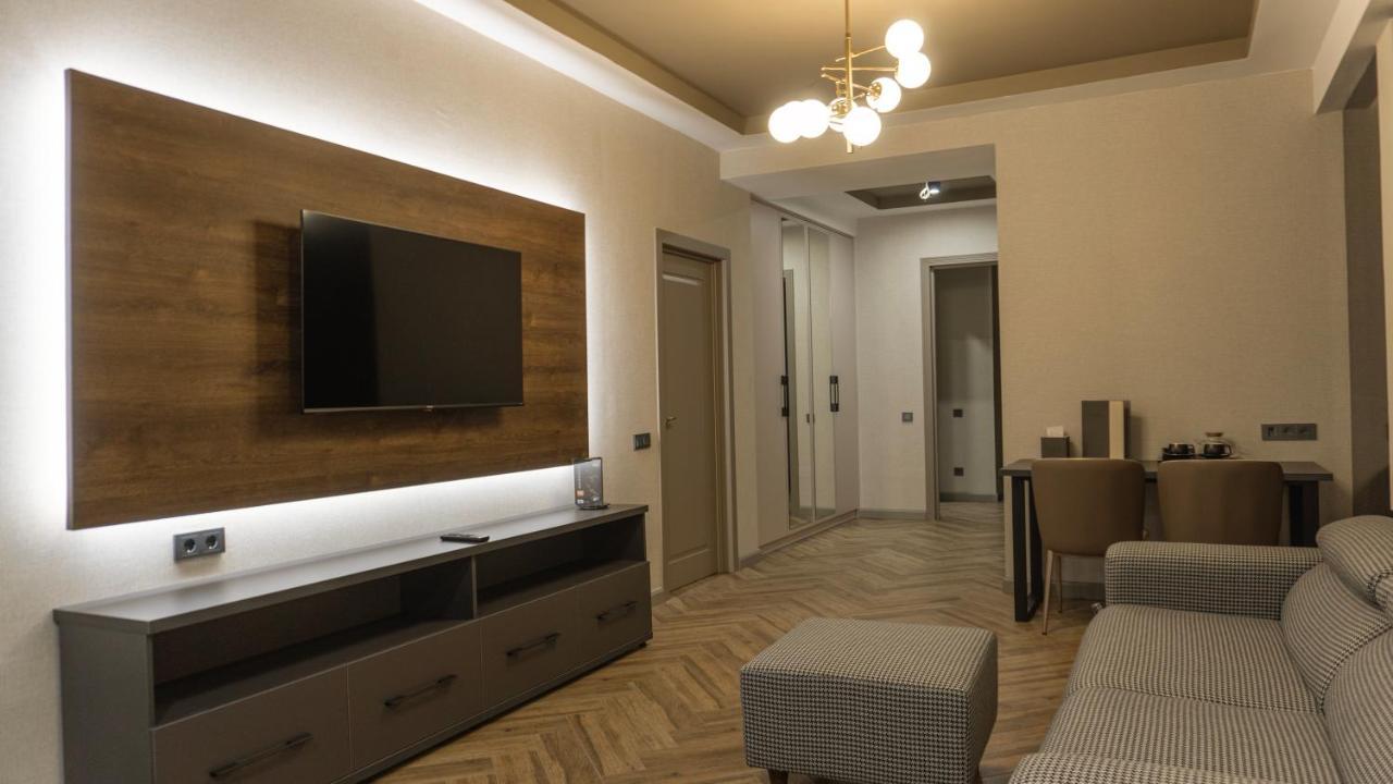 Five Hotel Bishkek Bagian luar foto