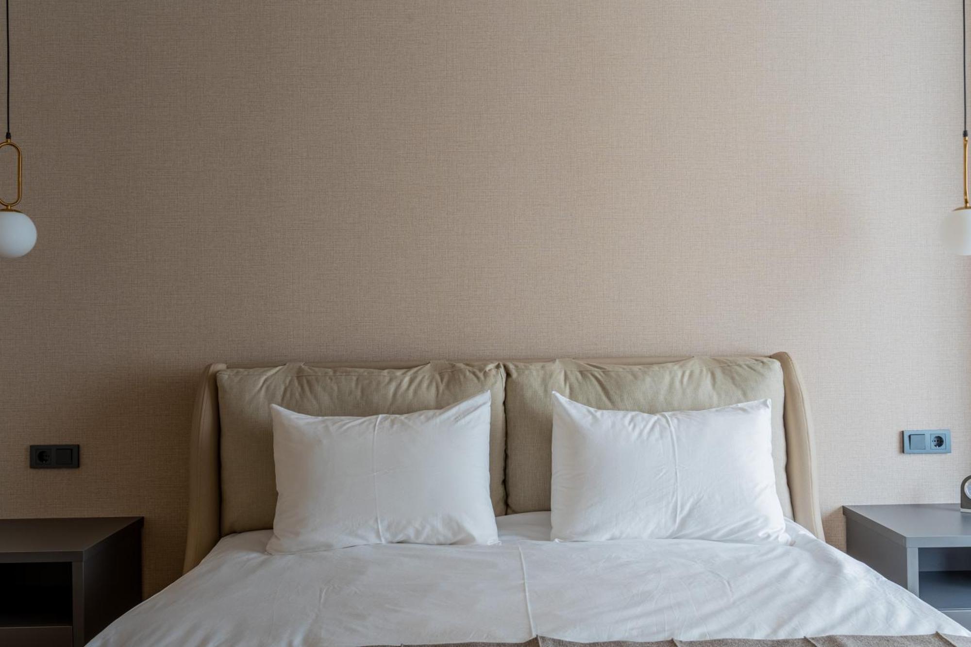 Five Hotel Bishkek Bagian luar foto