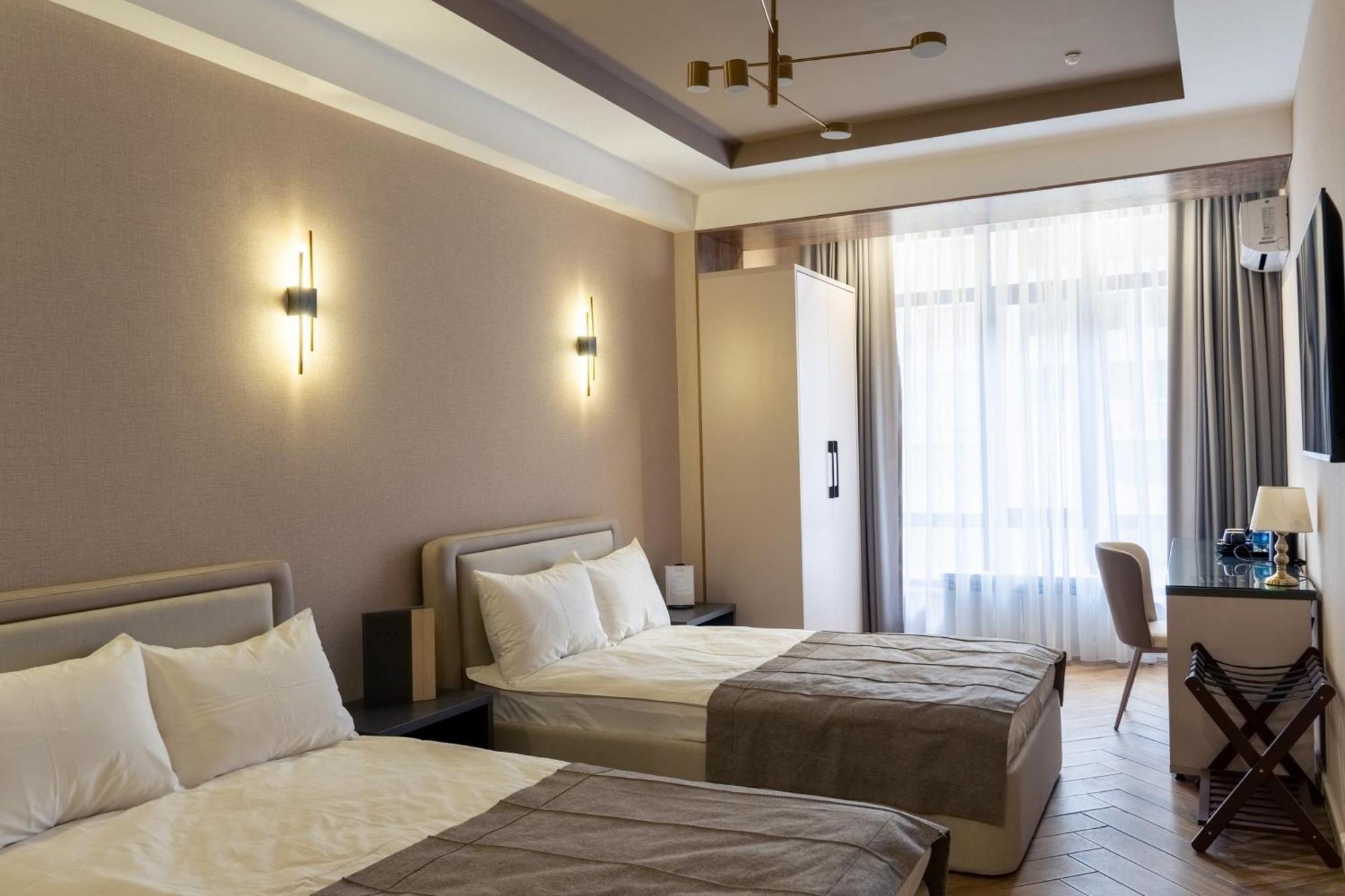 Five Hotel Bishkek Bagian luar foto